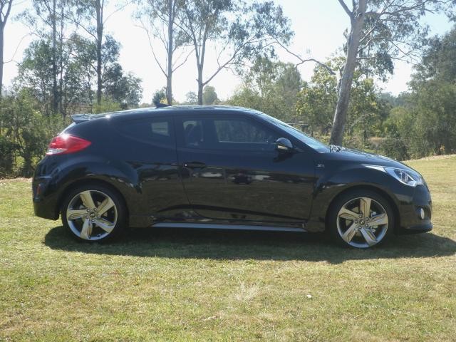 2013 Hyundai VELOSTER FS2-13  SR Manual Coupe