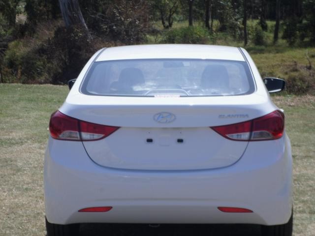 2013 Hyundai ELANTRA MD2-13  Active Auto Sedan