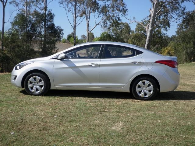 2013 Hyundai ELANTRA MD2-13  Active Manual Sedan