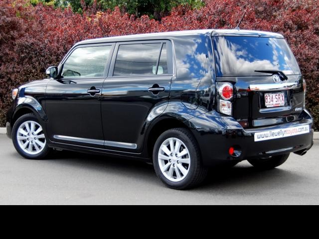 2012 Toyota Rukus Build 1 2.4L Petrol Automatic 5 Door Hatch