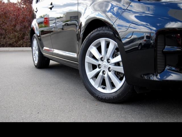 2012 Toyota Rukus Build 1 2.4L Petrol Automatic 5 Door Hatch