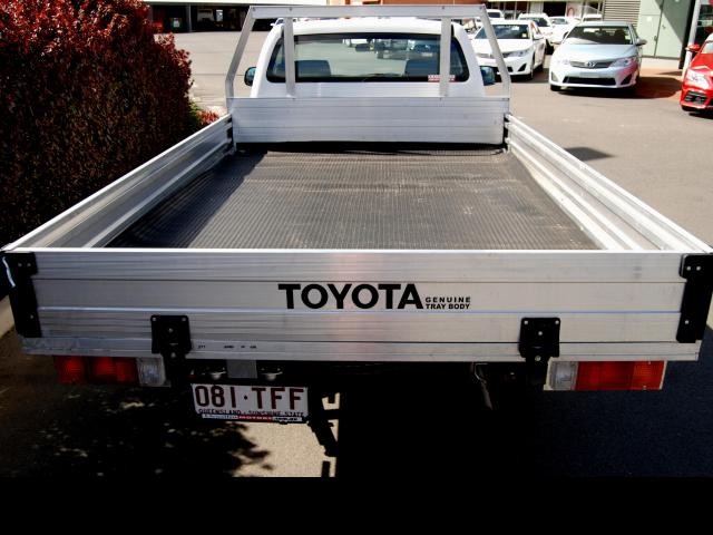 2013 Toyota HILUX 4x2 Workmate 2.7L Petrol Manual Single Cab C/C
