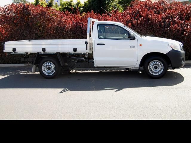 2013 Toyota HILUX 4x2 Workmate 2.7L Petrol Manual Single Cab C/C