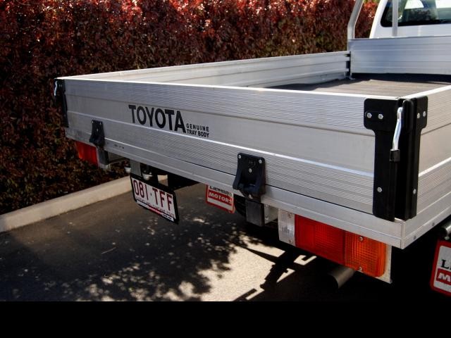 2013 Toyota HILUX 4x2 Workmate 2.7L Petrol Manual Single Cab C/C
