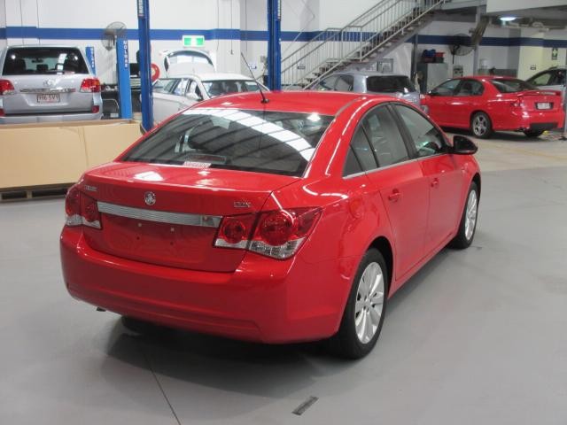 2011 Holden Cruze CDX Auto Sedan 1.8L Petrol
