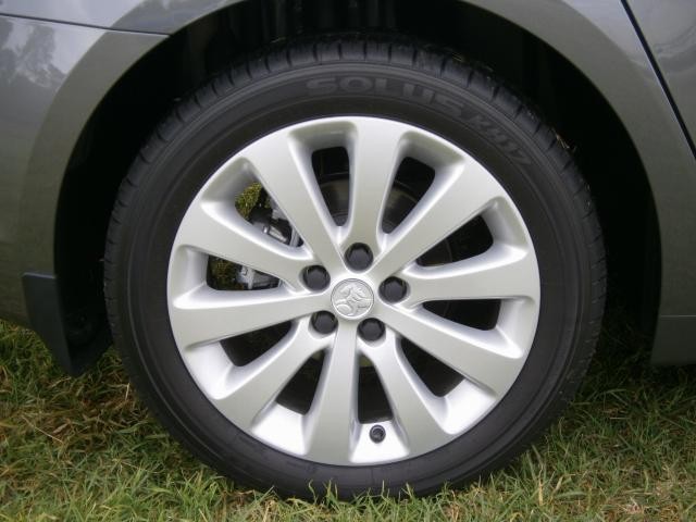 2011 Holden Cruze Series II Cruze CDX 1.8L Petrol Sedan Manual