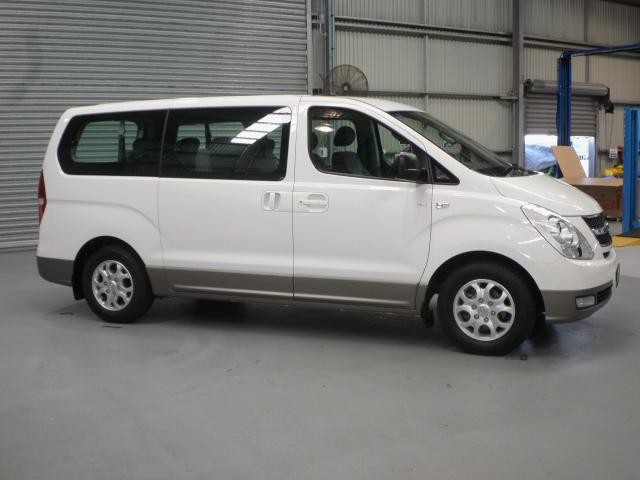 2011 Hyundai iMax SLX AUTO WAGON