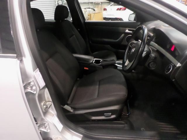 2010 Holden COMMODORE VEA SV6 AUTO SEDAN