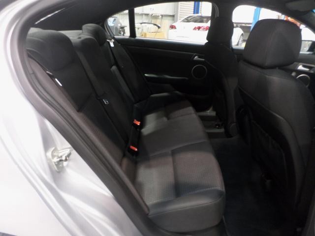 2010 Holden COMMODORE VEA SV6 AUTO SEDAN