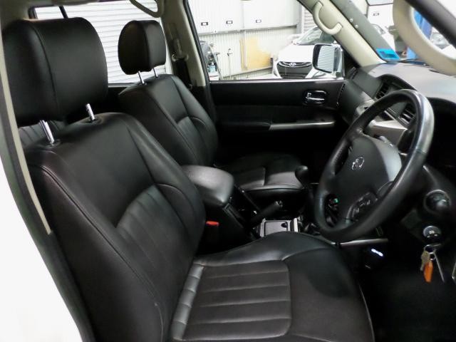 2010 NISSAN PATROL ST-L (4x4)
