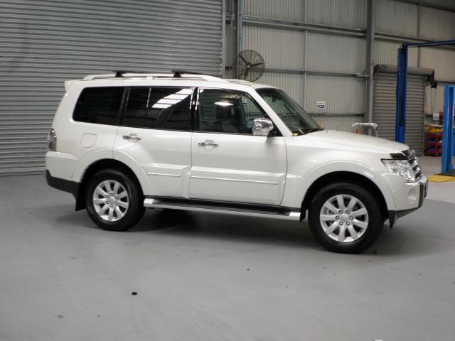 2008 MITSUBISHI PAJERO EXCEED LWB (4x4)