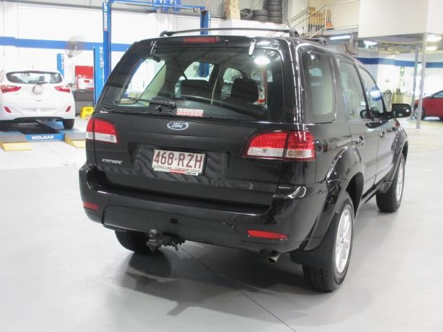 2011 FORD ESCAPE