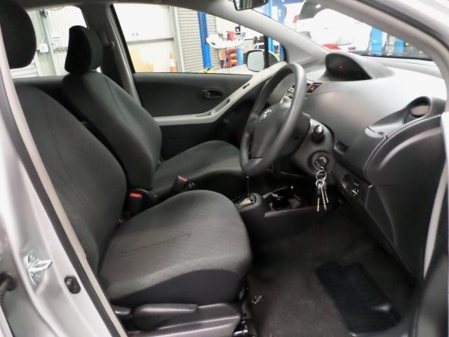 2011 Toyota YARIS YR 1.3L Petrol Automatic 5 Door Hatch