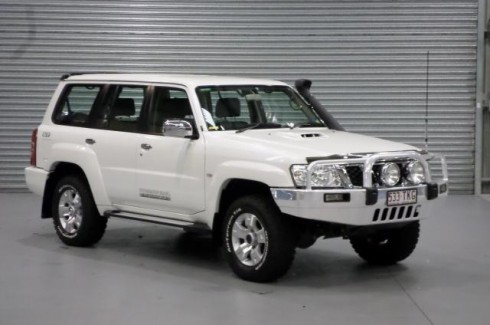 2010 NISSAN PATROL ST-L (4x4)