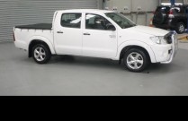 2008 Toyota HILUX 4x2 SR 4.0L Petrol Manual Double Cab