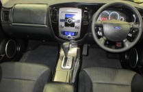 2011 FORD ESCAPE